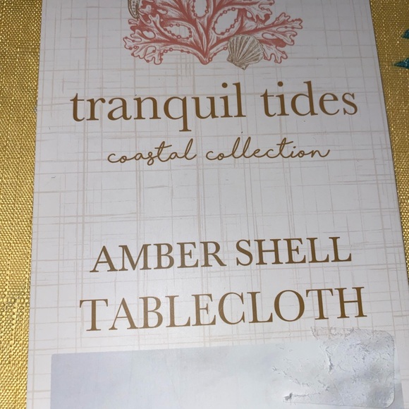 Beach seashell tablecloth,fabric tablecloth, NWT, original packaging,beach decor - Picture 3 of 11